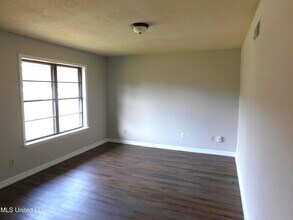 7858 Cherry Valley Blvd in Southaven, MS - Building Photo - Building Photo