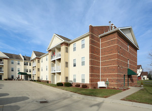 Livingston Arms in Lancaster, OH - Building Photo - Building Photo