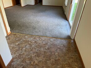 1105 Heritage Ct in Edgerton, WI - Building Photo - Building Photo