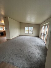 8951 N Runkle Rd in Hayden, ID - Building Photo - Building Photo