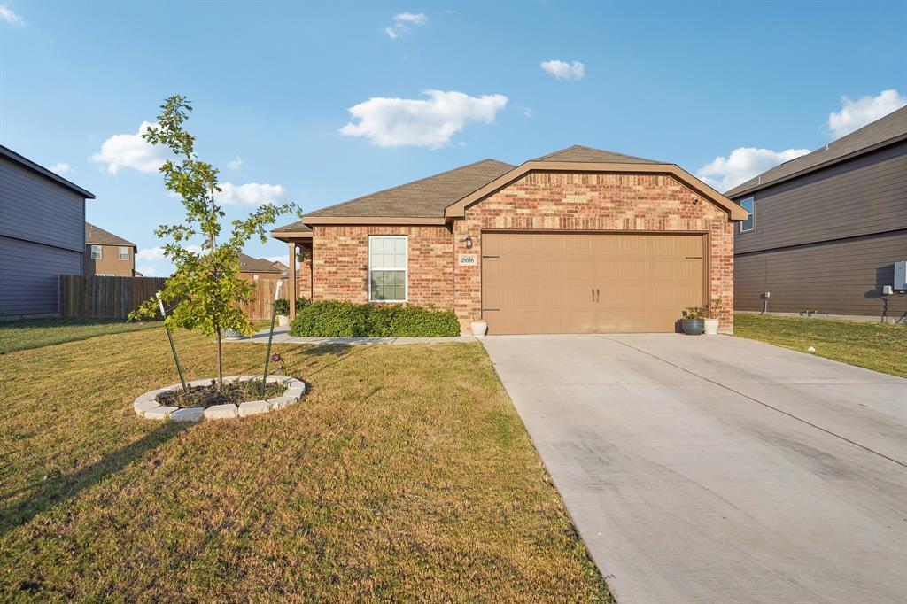 18636 Quiet Range Dr in Elgin, TX - Building Photo