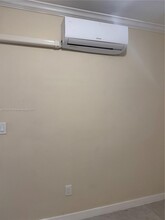 17051 NE 23rd Ave in North Miami Beach, FL - Building Photo - Building Photo