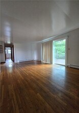1990 E Shore Dr in Lansing, NY - Building Photo - Building Photo