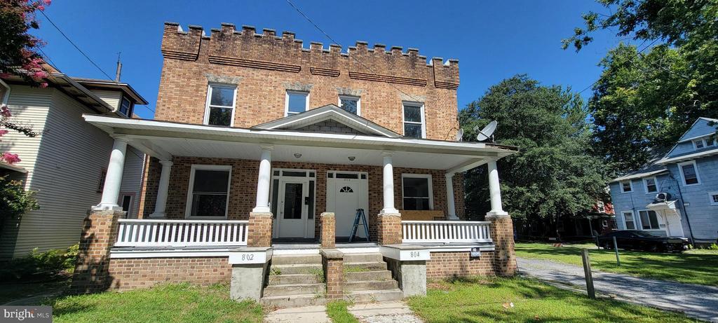 802 N Division St in Salisbury, MD - Building Photo