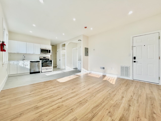 51 University Pl in Irvington, NJ - Building Photo - Building Photo