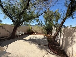 8004 Celestial Ave in Las Vegas, NV - Building Photo - Building Photo