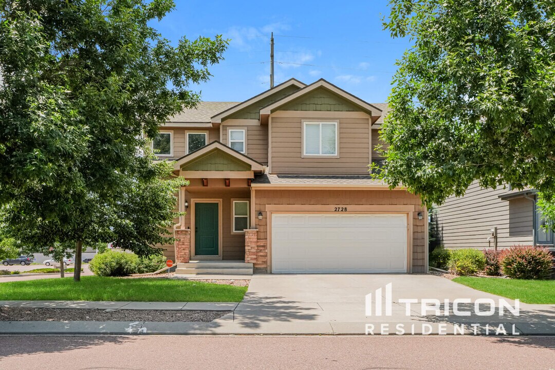 2728 Sierra Springs Dr in Colorado Springs, CO - Building Photo