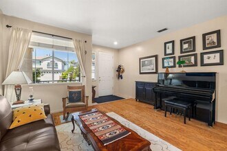 6504 Trailride Way in Citrus Heights, CA - Building Photo - Building Photo