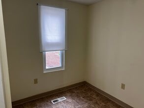 4 Adams Cir in Middleboro, MA - Building Photo - Building Photo