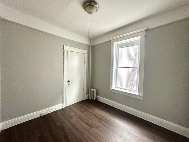 290 Summit Ave in Jersey City, NJ - Building Photo - Building Photo