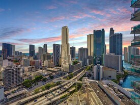 350 S Miami Ave, Unit 2805 in Miami, FL - Building Photo