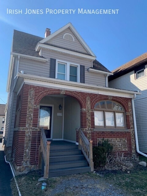 property at 2829 South Park Ave