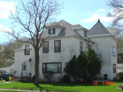 725 White St in Jackson, MN - Building Photo