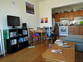 1412 Commonwealth Ave, Unit 7 in Boston, MA - Building Photo - Building Photo