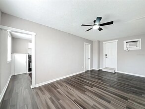 944 18th Ave S in St. Petersburg, FL - Building Photo - Building Photo