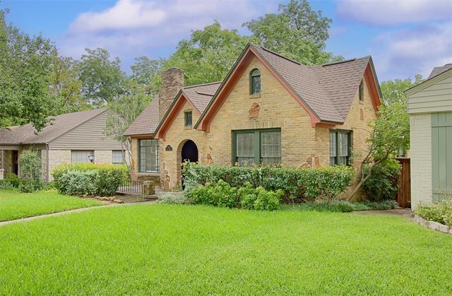 7010 Vivian Ave in Dallas, TX - Building Photo