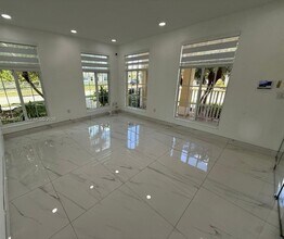 27037 SW 142nd Ave in Homestead, FL - Building Photo - Building Photo