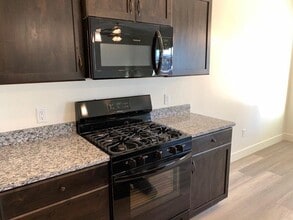 3322 E Holly Cir in Saint George, UT - Building Photo - Building Photo