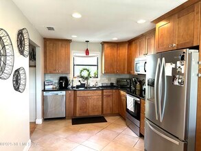 483 11th Ave S in Jacksonville Beach, FL - Building Photo - Building Photo