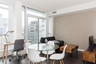30-34 Nelson St in Toronto, ON - Building Photo - Building Photo