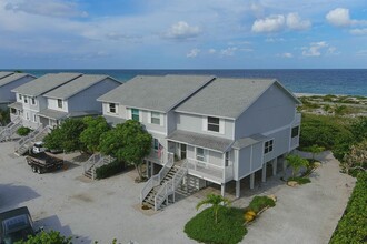 420 Gulf Blvd in Boca Grande, FL - Foto de edificio - Building Photo