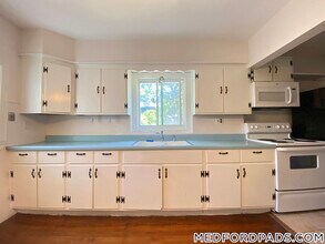 21 Royall St in Medford, MA - Building Photo - Building Photo