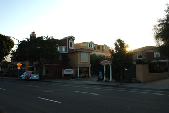 Avila Senior Living in San Luis Obispo, CA - Foto de edificio - Building Photo