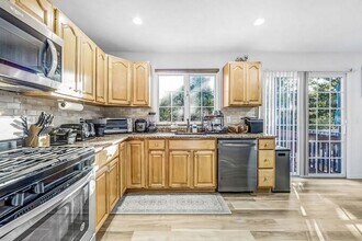 386A Park Ave in Fairview, NJ - Building Photo - Building Photo