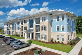 The Banks at Bridgewater in Little River, SC - Foto de edificio - Building Photo