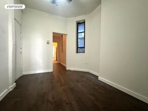 426 E 66th St in New York, NY - Foto de edificio - Building Photo