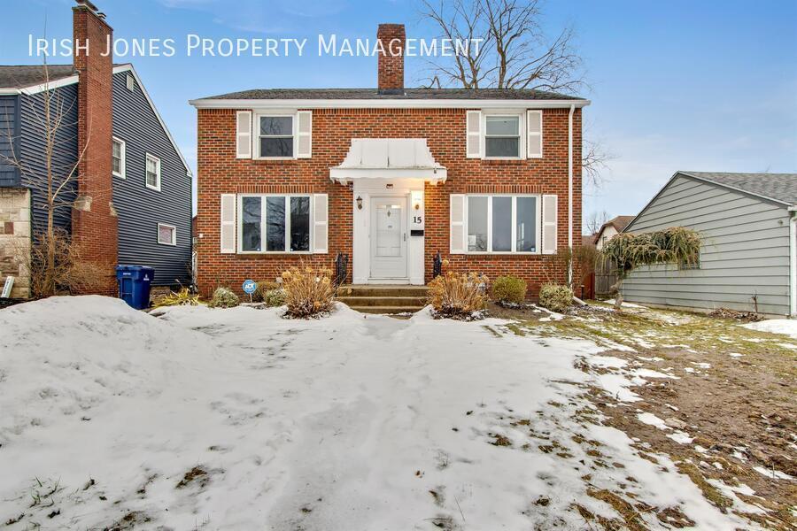 15 Arbour Ln in Buffalo, NY - Building Photo