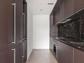 429 Kent Ave in Brooklyn, NY - Building Photo - Building Photo