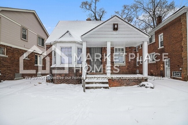 property at 15073 Strathmoor St