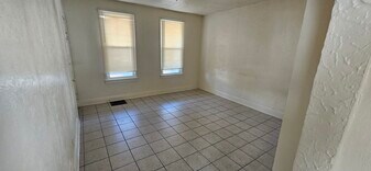 3130 N Richards St, Unit 3130 in Milwaukee, WI - Building Photo