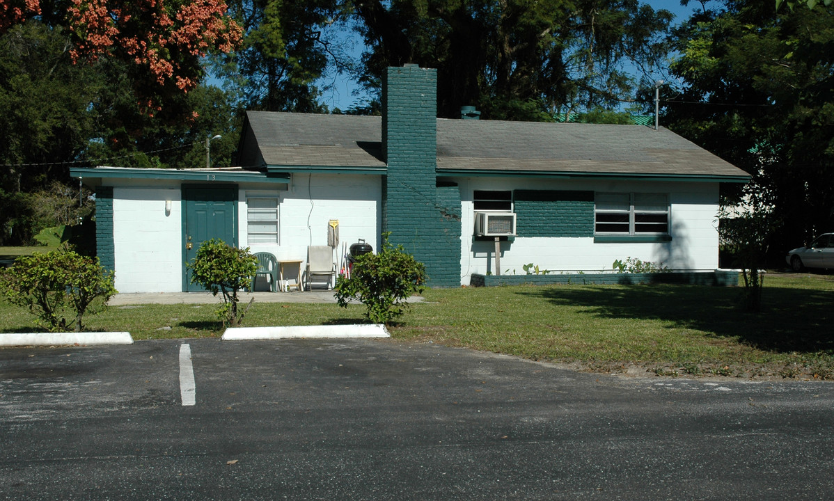 Village View Apartments in Orlando, FL - Building Photo