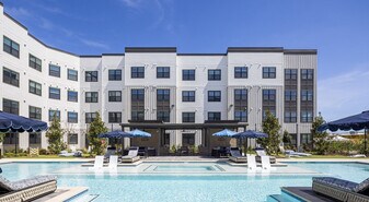 Prose Highland in Houston, TX - Building Photo