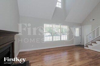 3612 Cedar Bark Dr in Matthews, NC - Foto de edificio - Building Photo