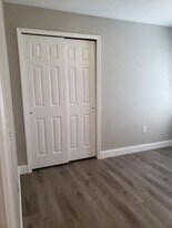 903 E Renfro St, Unit 903 e renfro street plant city Fl 33563 in Plant City, FL - Building Photo