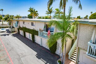 975 Laguna Dr in Carlsbad, CA - Building Photo