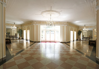 The Talmadge in Los Angeles, CA - Building Photo - Lobby