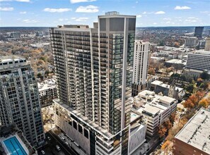 811 Peachtree St NE in Atlanta, GA - Building Photo - Building Photo