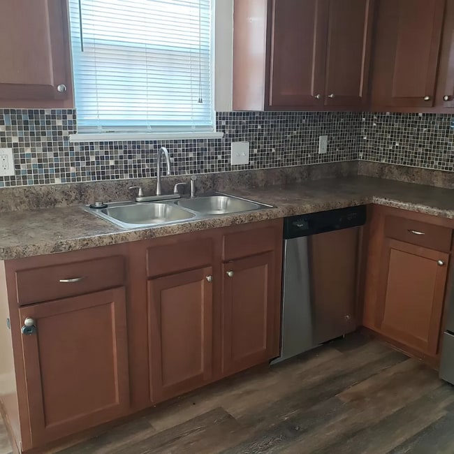 1725 Olde Buckingham Rd in Hampton, VA - Building Photo - Building Photo