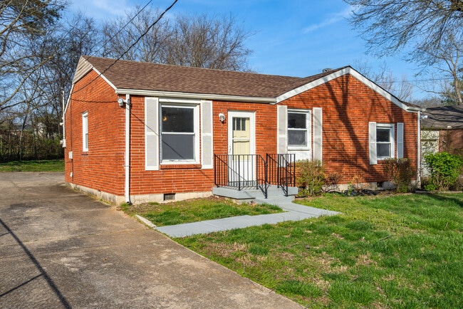 1481 Snell Blvd in Nashville, TN - Building Photo - Building Photo