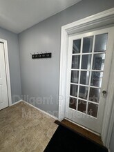 492 King George St in Peterborough, ON - Building Photo - Building Photo