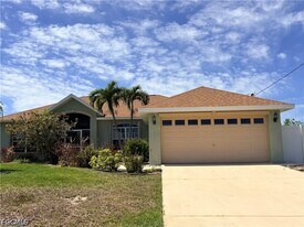3710 SW 13th Ave in Cape Coral, FL - Building Photo