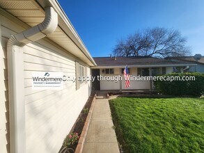 5928 Brett Dr in Sacramento, CA - Building Photo - Building Photo
