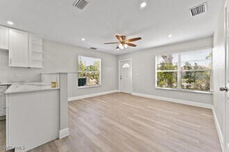 2398 54th Terrace SW in Naples, FL - Building Photo - Building Photo