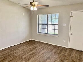1423 Walters Dr in Granbury, TX - Building Photo - Building Photo