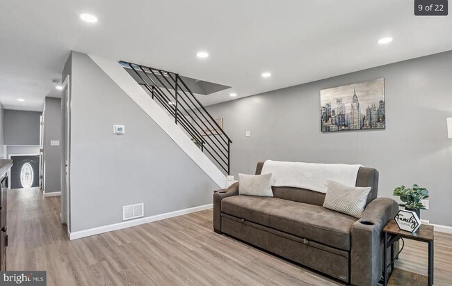 property at 15 Oakmont Dr