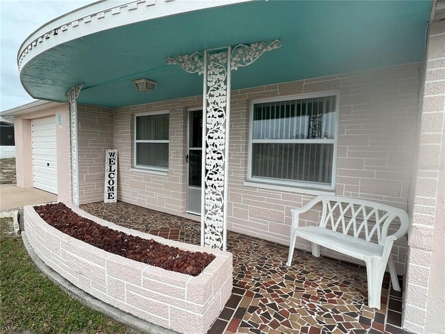3654 Yellowbird Dr in New Port Richey, FL - Building Photo - Building Photo